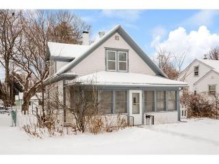 221 10th Ave, Hopkins MN  55343-7320 exterior