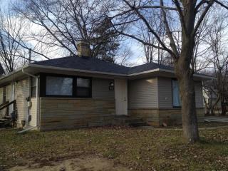 1128 California Ave, Kalamazoo, MI 49006-5913