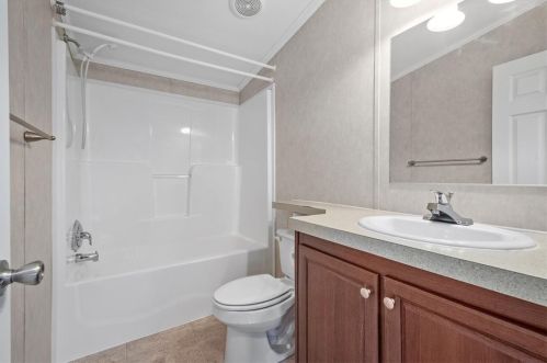 3828 Eliza St, Pittsburgh PA 15122-2033 exterior