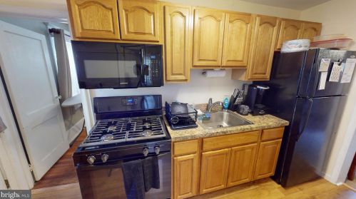 101 Haddon Ave, Camden NJ 08103-3106 exterior