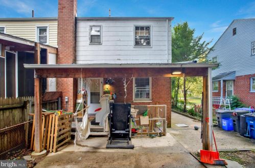 12115 Valleywood Dr, Silver Spring MD 20902-2239 exterior