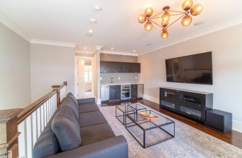 1829 Bissell St, Chicago IL 60614-5012 exterior