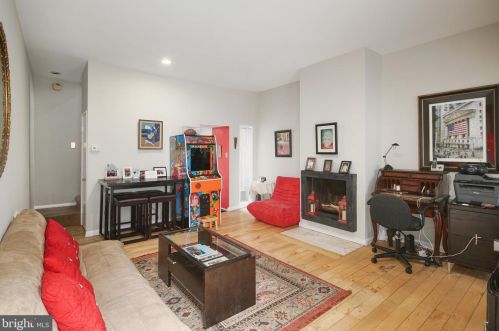 1734 Addison St, Philadelphia PA 19143-1107 exterior