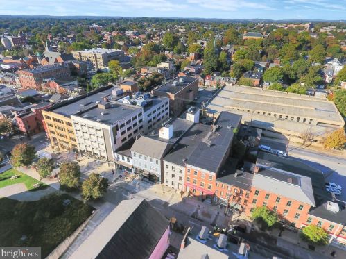 220 Prince St, Lancaster PA 17603-5878 exterior