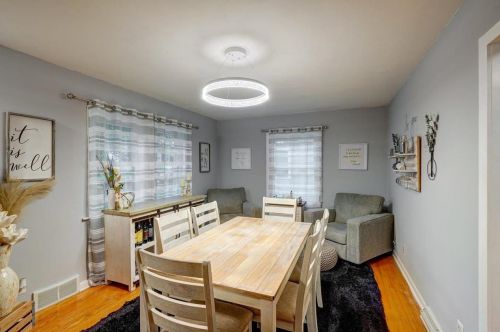 4251 Beverly Rd, Madison WI  53711-3751 exterior