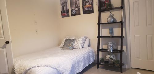 1118 Preston Ln, Fort Pierce FL 34983-3221 exterior