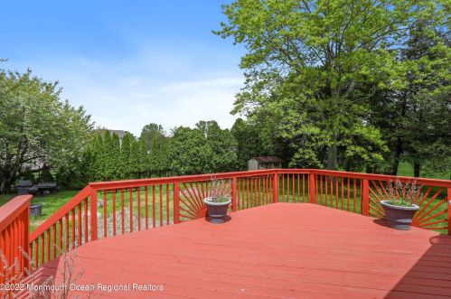 202 Elton Adelphia Rd, East Freehold NJ 07728-8616 exterior