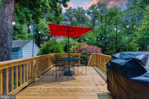 8205 Roanoke Ave, Silver Spring MD 20912-6208 exterior