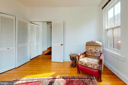 2319 Delancey Pl, Philadelphia PA 19103-6406 exterior