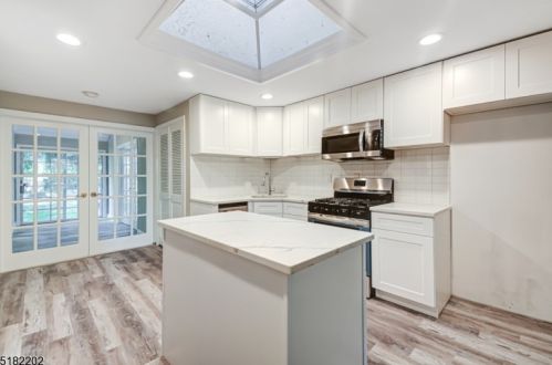 59 Marlin Ave, Edison NJ  08820-3240 exterior