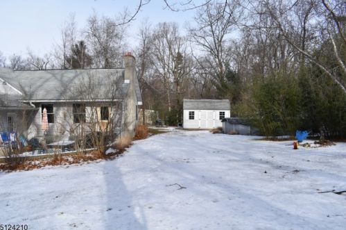 1020 Owassa Rd, Fredon NJ 07860-4120 exterior