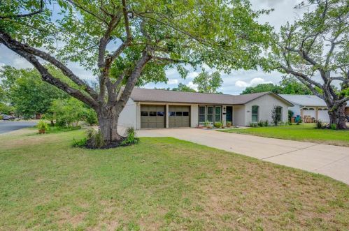 5405 Fairmont Cir, Austin TX 78745-2757 exterior