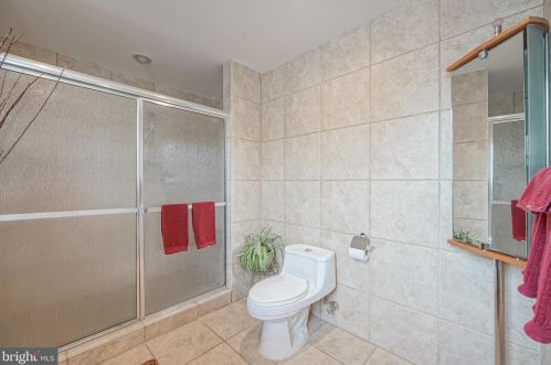 1134 Carpenter St, Philadelphia PA 19147-3608 exterior