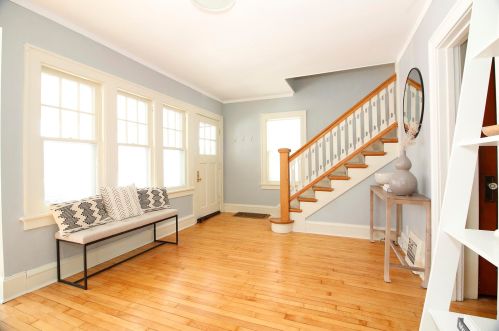 7708 Lorraine Pl, Milwaukee, WI 53222-5040