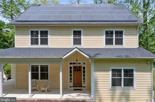 803 Norwood Rd, Silver Spring, MD 20905-3893