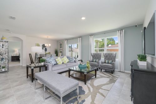 1689 Hampshire Ln, Fort Pierce FL 34953 exterior