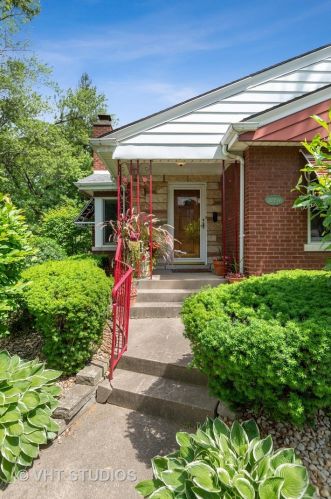 10359 Claremont Ave, Chicago, IL 60643-2405