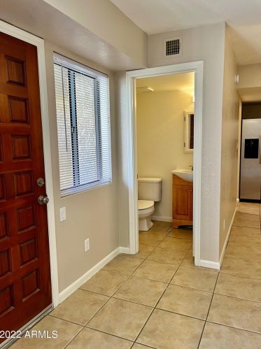 7757 19th Ln, Phoenix AZ  85021-6981 exterior