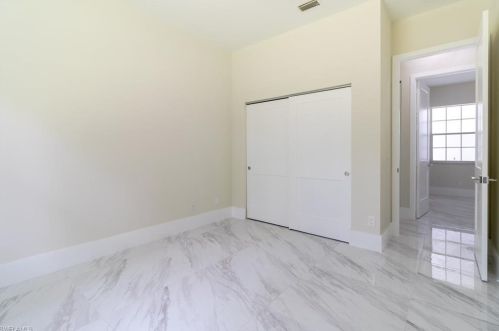 931 8 St, Naples FL 34120-3435 exterior