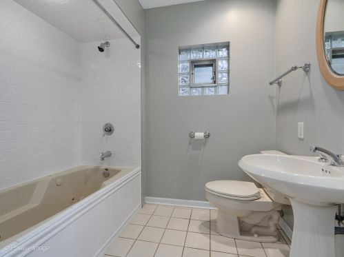 3653 Marshfield Ave, Chicago IL 60620-4955 exterior