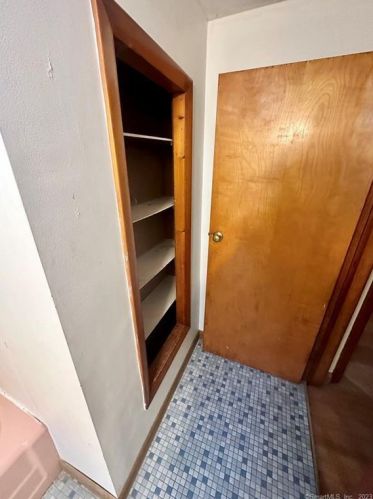 19 Kulas Ter, Seymour CT 06483-2715 exterior