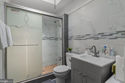 5908 Loretto Ave, Philadelphia PA  19149-3705 exterior