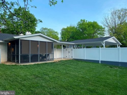 1228 Morningside Ln, Alexandria VA 22308-1042 exterior