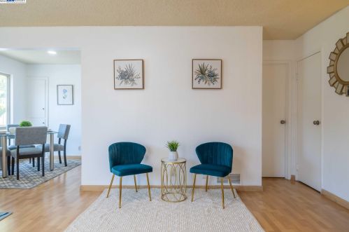 2036 Sierra Rd, Concord CA  94518-2905 exterior