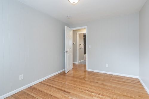 109 Bretton Rd, Springfield MA 01119-2805 exterior