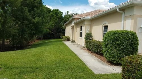 7888 Sanctuary Cir, Naples, FL 34104-5864