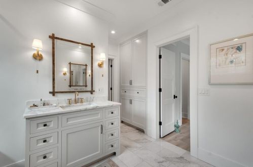 4181 Brookview Dr, Atlanta GA 30339-4605 exterior