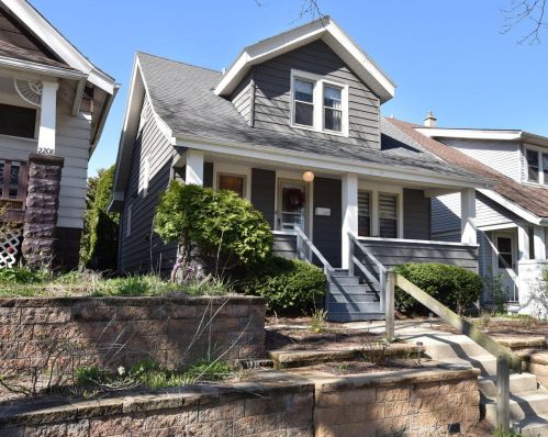 2210 Oklahoma Ave, Milwaukee WI  53207-2924 exterior