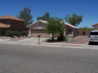 2408 Silverbell Tree Dr, Tucson AZ  85745-7025 exterior