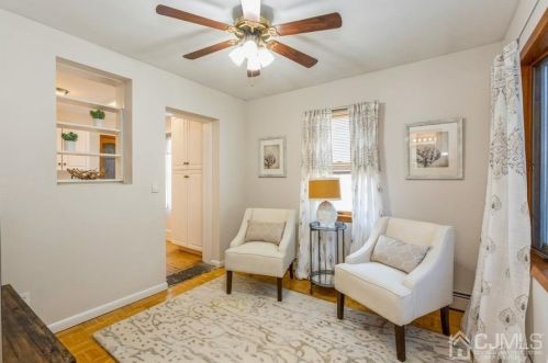 32 Plainfield Ave, Metuchen NJ 08840-1332 exterior