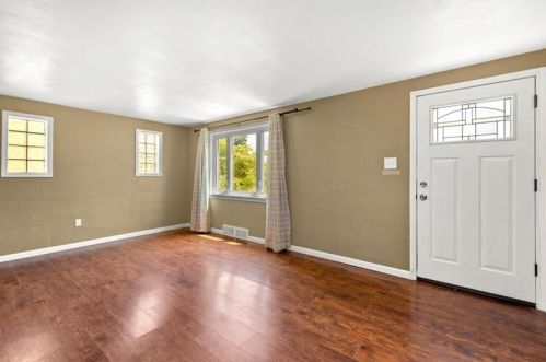 544 Garden Rd, Pittsburgh, PA 15227-3110