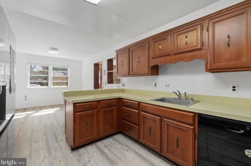 7902 Ashton St, Alexandria VA 22309-1341 exterior