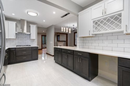 72 Hughes St, Maplewood NJ  07040-3304 exterior