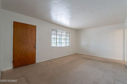 817 District St, Tucson AZ 85714-1105 exterior