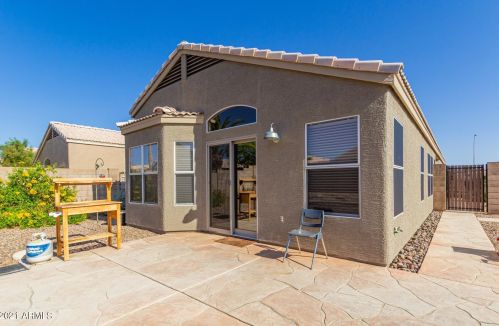 4704 Desert Wind Dr, Phoenix AZ  85044-6201 exterior