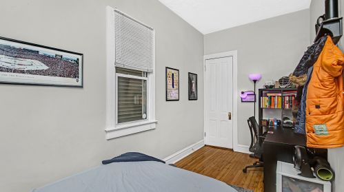 1029 Wolfram St, Chicago IL 60657-4329 exterior