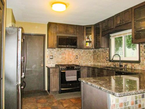 1201 19th St, Manitowoc, WI 54220-4906