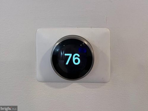 8209 Roxbury Dr, Alexandria VA 22309-3728 exterior