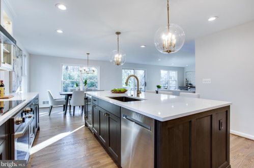 1875 Massachusetts Ave, Mc Lean VA  22101-4906 exterior