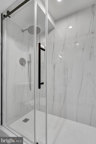 5112 Southern Ave, Washington DC 20019-5848 exterior