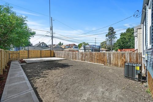 1467 72nd St, Chicago IL  60619-1509 exterior