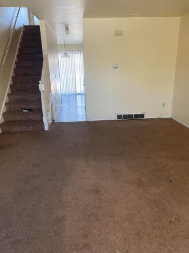 6038 Port Ave, Milwaukee, WI 53223-4116