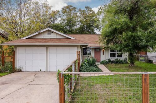 5006 Brassiewood Dr, Austin TX  78744-5111 exterior