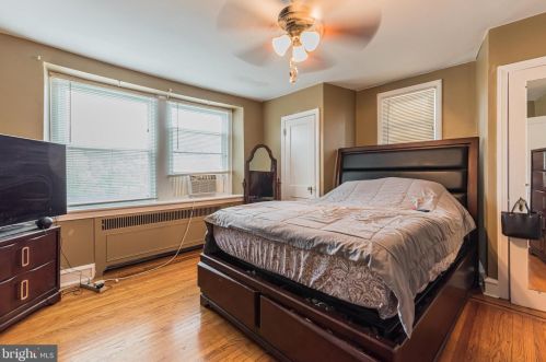 826 Knorr St, Philadelphia PA  19111-4826 exterior