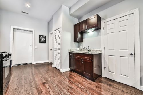 2335 Moffat St, Chicago IL 60647-4312 exterior