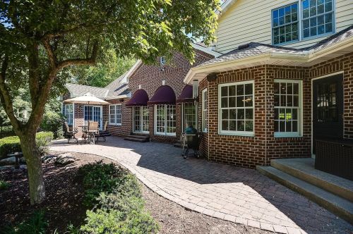 5 Hillcrest Dr, Saint Paul MN 55110-6101 exterior